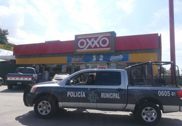 ¡Policías municipales de Aguascalientes evitaron que se consumara una extorsión telefónica por 50 mil pesos!