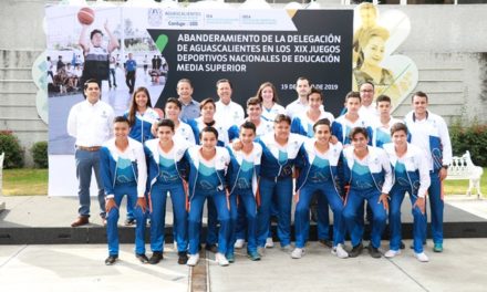 ¡Abanderan a alumnos que representarán a Aguascalientes en Juegos Deportivos Nacionales de Bachillerato!