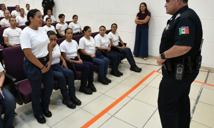 ¡Antonio Martínez Romo dio la bienvenida a 100 cadetes que inician su formación como policías!