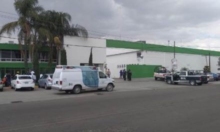 ¡Fuga de amoniaco en una fábrica de vinos y bebidas dejó 2 trabajadores intoxicados en Aguascalientes!