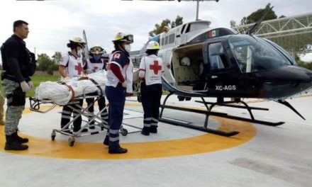 ¡Trasladaron a mujer quemada en el helicóptero Halcón 1 de la SSPMA a hospital en Guadalajara!
