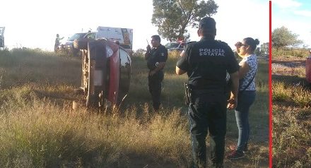 ¡Espectacular volcadura de un auto en Aguascalientes dejó 2 niñas lesionadas!