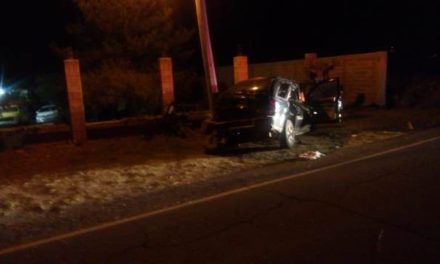 ¡1 muerta y 2 lesionados dejó como saldo volcadura de una camioneta en Aguascalientes!