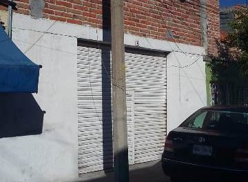 ¡2 delincuentes armados asaltaron al dueño de una cremería en Aguascalientes!