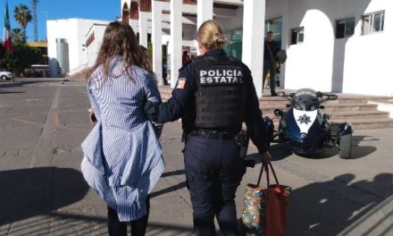 ¡Mujer ladrona originaria de Jalisco fue detenida tras robar $50 mil en joyería en Aguascalientes!