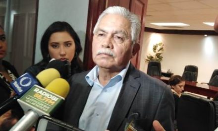 ¡Legislador perredista, Jorge Saucedo, respalda la decisión del gobernador de no adherirse al INSABI!