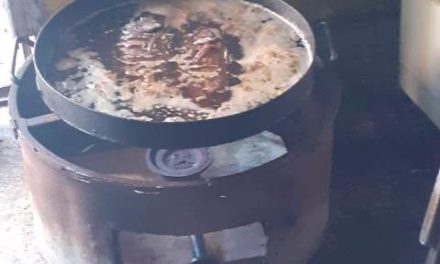 ¡2 hombres sufrieron quemaduras tras un flamazo al cocinar pescados en Aguascalientes!