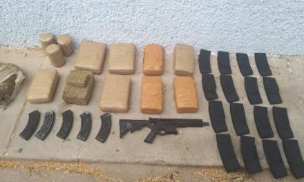 ¡Policía Estatal detuvo en Fresnillo a dos personas por la posesión de armamento y droga!