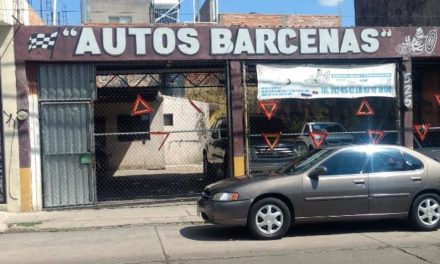¡Comando armado asaltó un lote de autos en Aguascalientes!