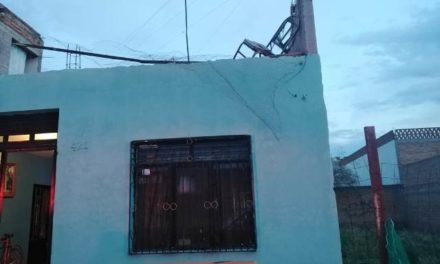 ¡Adulto mayor murió tras caer de la azotea de su casa en Aguascalientes!