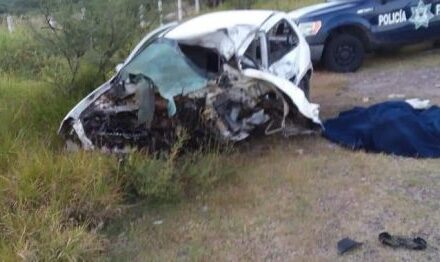 ¡Automovilista murió tras chocar contra un tráiler en Huanusco!