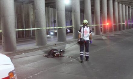 ¡Veloz motociclista se mató tras accidentarse en Aguascalientes!