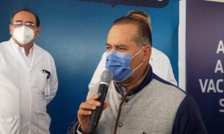 ¡Antes de que concluya el mes se habrá vacunado a todo el personal del sector salud: Martín Orozco Sandoval!