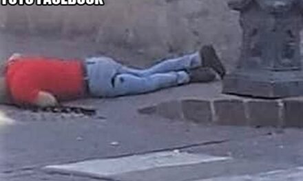 ¡Frente a la Presidencia Municipal de Valparaíso ejecutaron a un hombre!