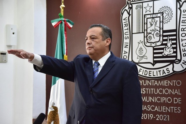 ¡Aprueba Cabildo el nombramiento de Sergio Arturo Lozano González como secretario de Finanzas Municipales!