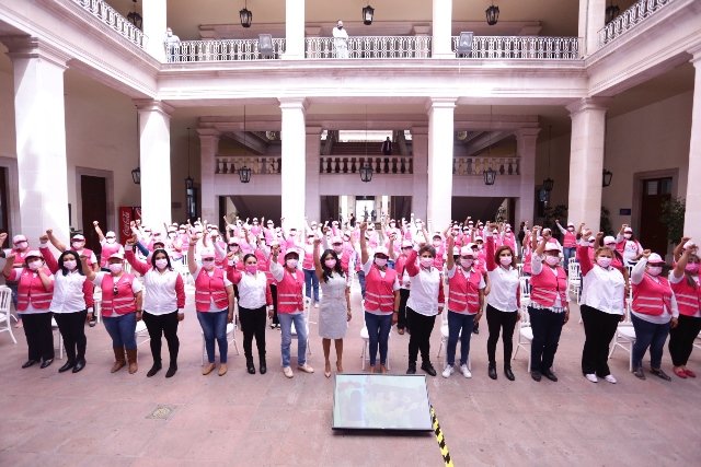 ¡Municipio toma protesta a más de 2 mil 500 mujeres que participarán como “Agentes Rosas”!