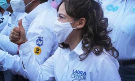 ¡Compromete Laura Ponce trabajo en favor de las mujeres durante inicio de su campaña!