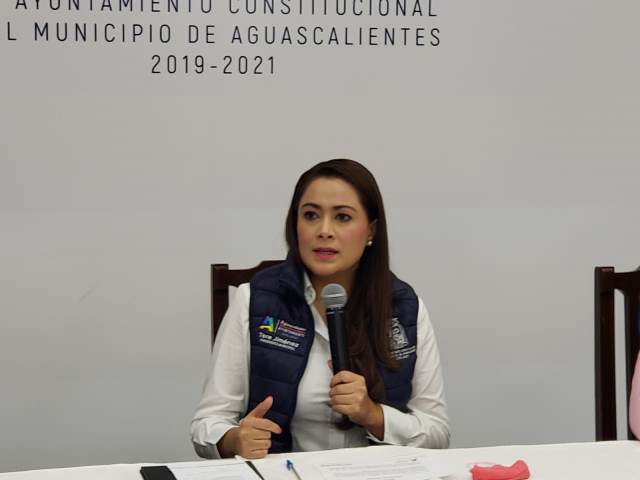 ¡Aumentan las peticiones en Miércoles Ciudadano para pagar medicamentos y hospitalizaciones: Tere Jiménez!