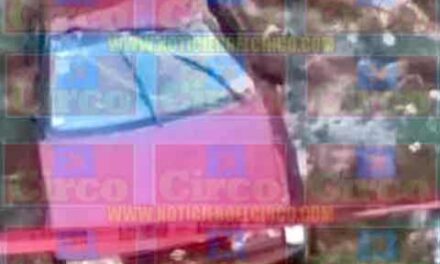 ¡Volcadura de vehículo en Lagos de Moreno dejó 1 muerto y 2 lesionados de León!