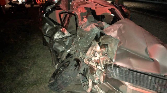 ¡Brutal choque entre un auto y un camión de transporte de personal dejó 42 lesionados en Lagos de Moreno!