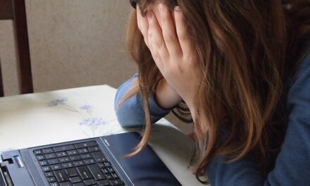 ¡Ciberacoso afecta más a mujeres y adolescentes, 21 por ciento de la población lo ha sufrido: INEGI!