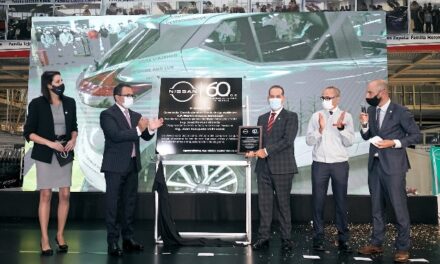 ¡Celebra gobernador Martín Orozco 60 aniversario de Nissan Mexicana!