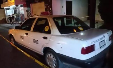 ¡Taxista se salvó de ser asesinado a balazos tras incidente vial en Aguascalientes!
