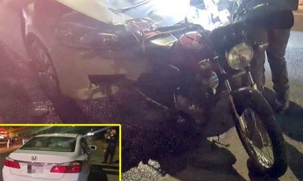 ¡Murieron una pareja de motociclistas embestidos por un auto en Aguascalientes!