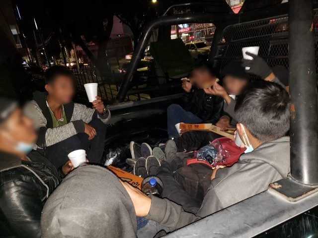 ¡Policías del Estado rescataron a 20 menores guatemaltecos que fueron abandonados en Ojuelos!