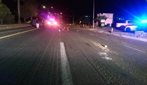 ¡Hombre y mujer motociclistas murieron embestidos por una camioneta en Aguascalientes!