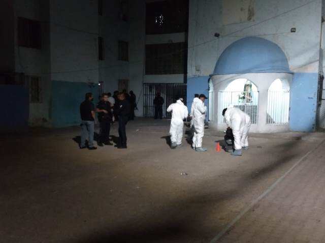 ¡1 ejecutado y 1 lesionado en Pilar Blanco en Aguascalientes!