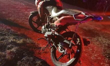 ¡Motociclista murió chocado por alcance por un automovilista en Aguascalientes!