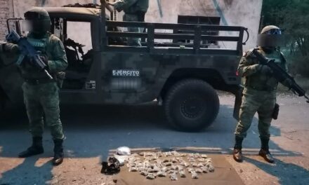 ¡Vendedor de drogas del CJNG se escapó del Ejército Mexicano en Aguascalientes pero tiró su mercancía!