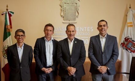 ¡Se reúne gobernador Martín Orozco con directivos de Bosch!
