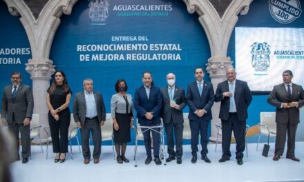¡OCDE reconoce a Aguascalientes como ejemplo nacional en simplificación de trámites y servicios!