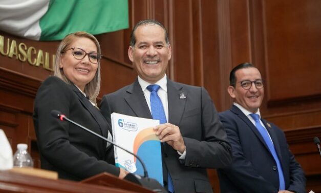 ¡Gobernador Martín Orozco hace entrega al Congreso del sexto y último informe de actividades!