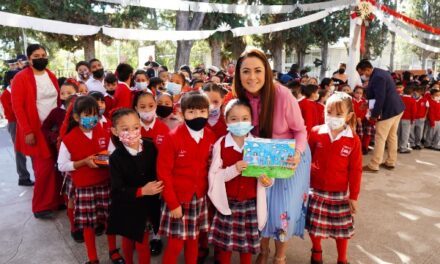 ¡Con más becas, Tere Jiménez impulsará los sueños de las niñas y niños de Aguascalientes!