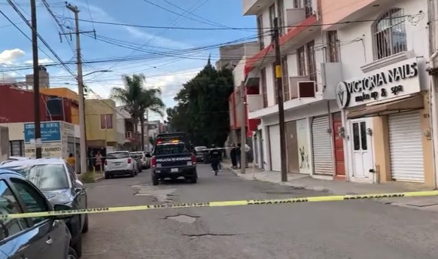 ¡Ejecutaron a un hombre en el fraccionamiento Arboledas en Guadalupe!